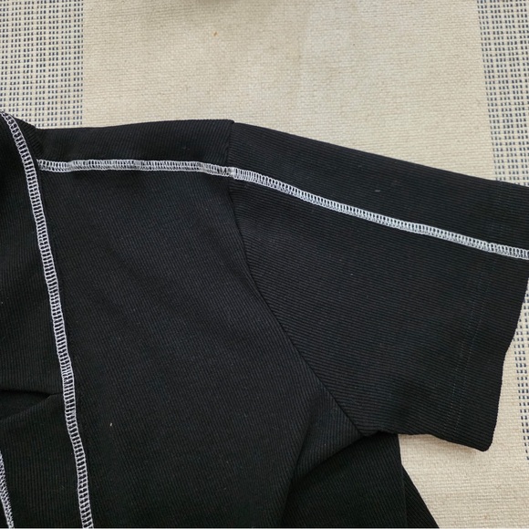 ORTTU Black Cardigan with White Accents - Picture 6 of 6